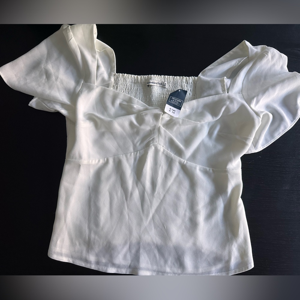 NWT A&F White Flutter Sleeve Blouse